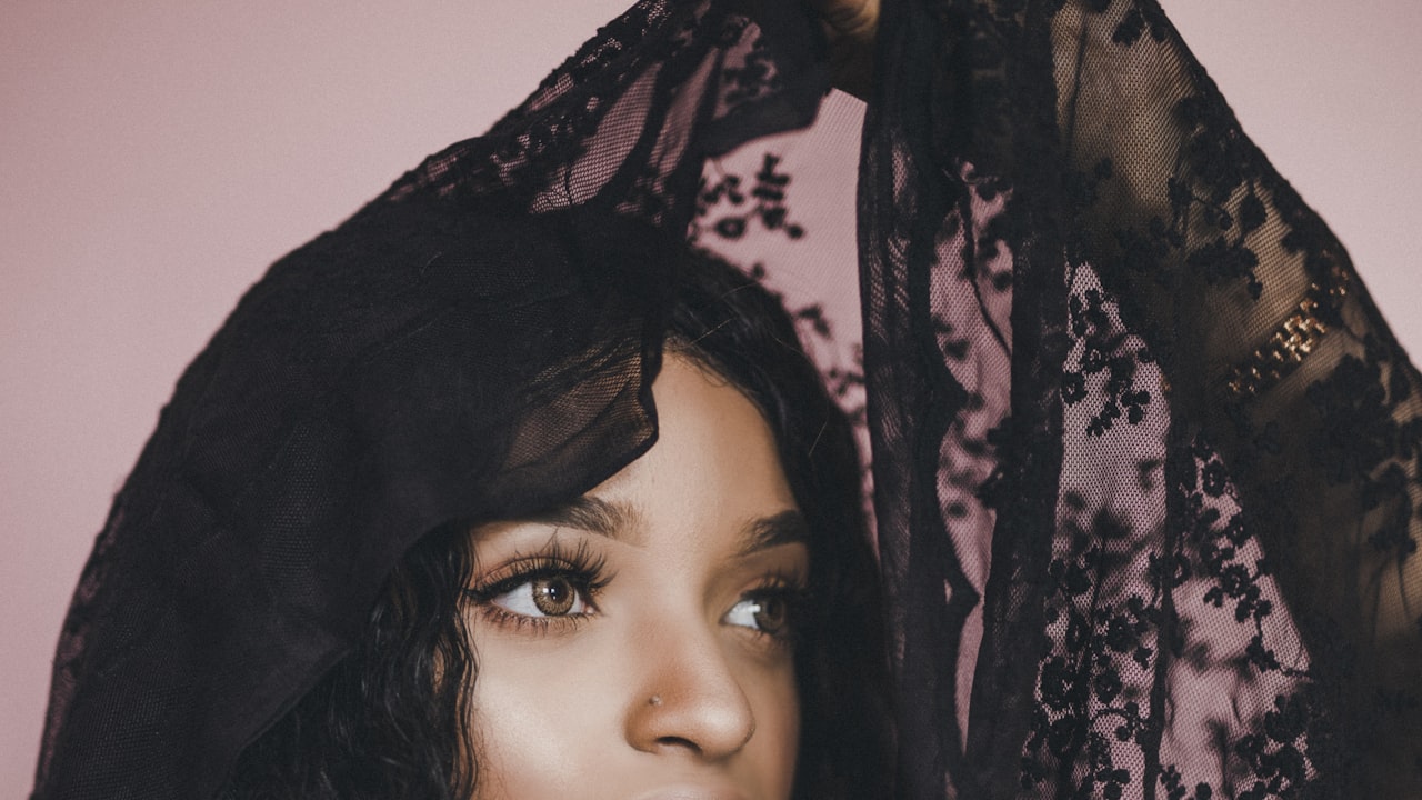 How should you properly style a lace front wig